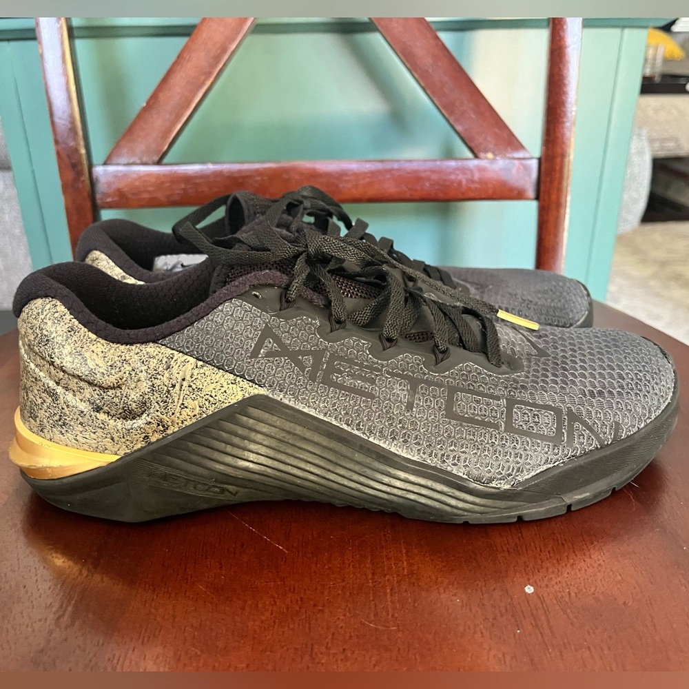 Nike Metcon5 - Women’s Size 8.5 / Men’s Size 7